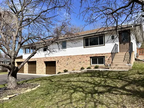 6770 Yucca Ln N, Maple Grove, MN 55311