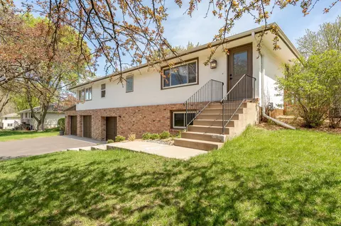 6770 Yucca Ln N, Maple Grove, MN 55311