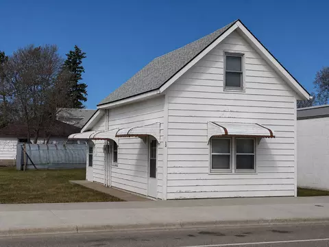 126 Central Ave N, Eagle Bend, MN 56446
