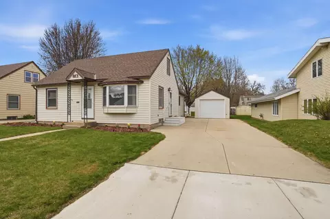 813 Augusta Ave, Willmar, MN 56201