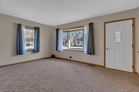 Living - 813 Augusta Ave, Willmar, MN 56201 photo 1 of 1