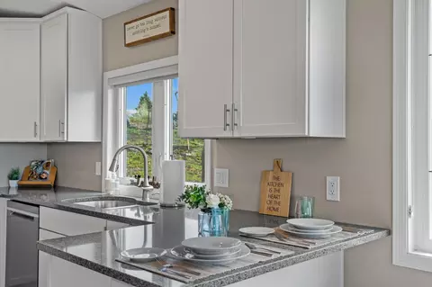 Kitchen - 18013 Roberds Lake Blvd, Faribault, MN 55021 photo 2 of 10