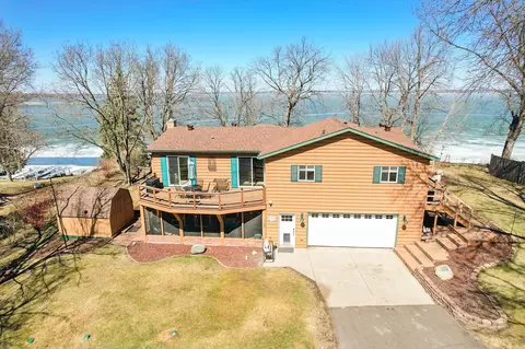 24295 Matson Point Trl, Pelican Rapids, MN 56572