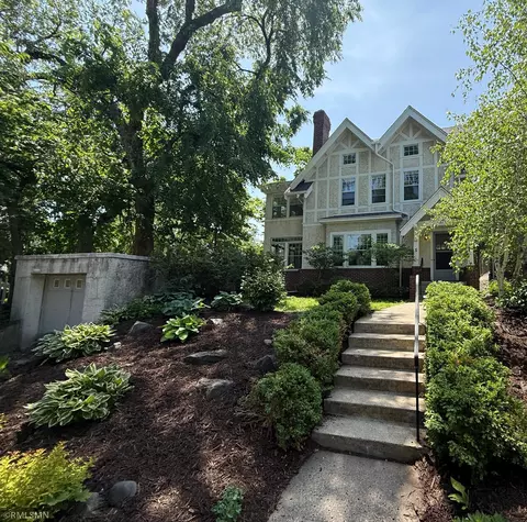 2517 W 42nd St, Minneapolis, MN 55410