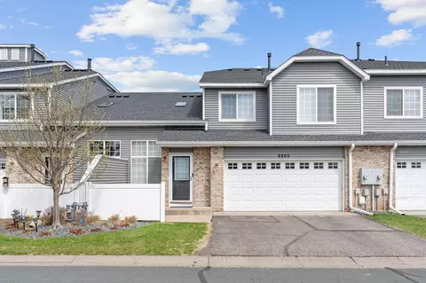 8805 Hastings Cir NE, Blaine, MN 55449