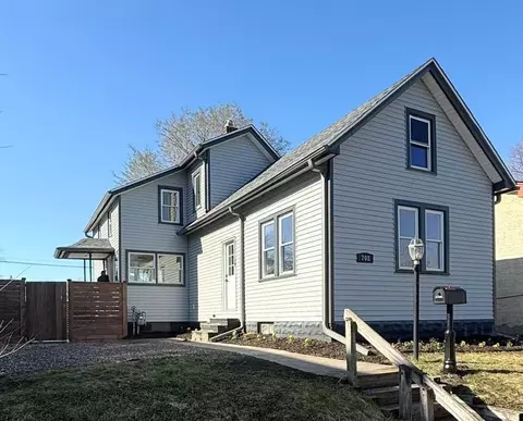 708 Watson Ave, Saint Paul, MN 55102