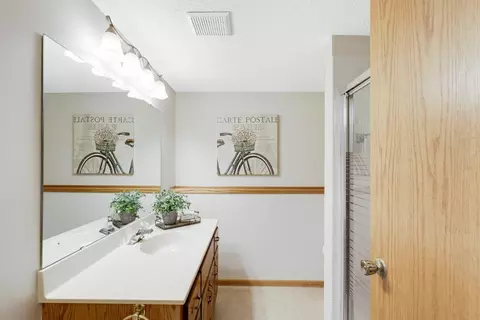Bath - 6022 114th Pl N, Champlin, MN 55316 photo 2 of 2