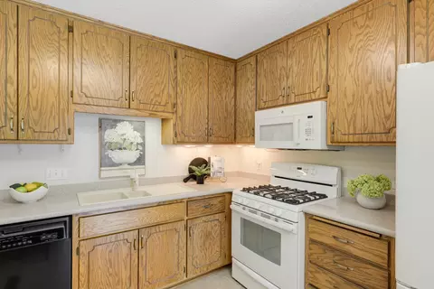 Kitchen - 6022 114th Pl N, Champlin, MN 55316 photo 5 of 5