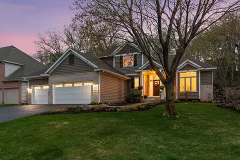 4287 Hawksbury Cir, Eagan, MN 55123