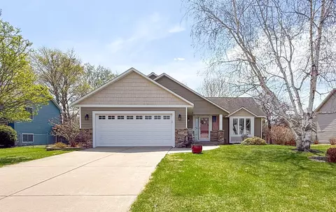 9681 82nd St S, Cottage Grove, MN 55016
