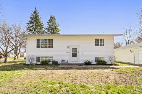 308 7th Ave NW, Forest Lake, MN 55025