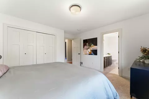 Bedroom - 719 Eastridge Dr, Northfield, MN 55057 photo 2 of 8