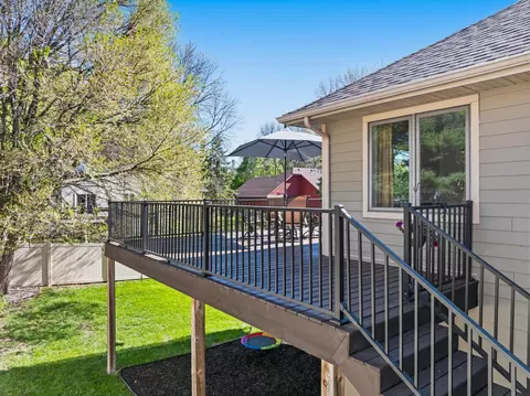 Exterior - 719 Eastridge Dr, Northfield, MN 55057 photo 6 of 11