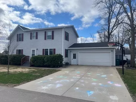 327 Swift Ave N, Litchfield, MN 55355