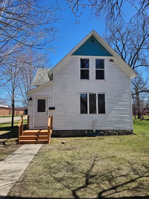 1101 Fillmore St, Alexandria, MN 56308