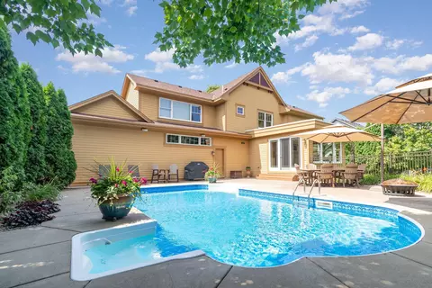 1520 Bridgewater Rd, Golden Valley, MN 55422