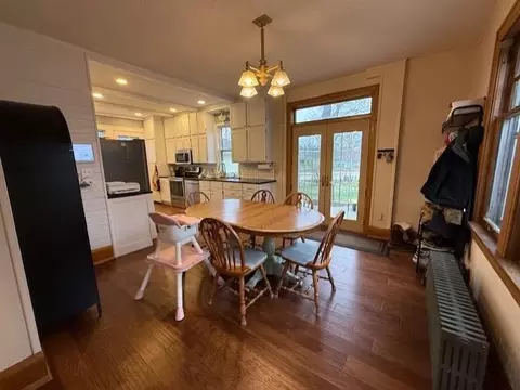 Dining - 528 11th St, Windom, MN 56101 photo 1 of 1