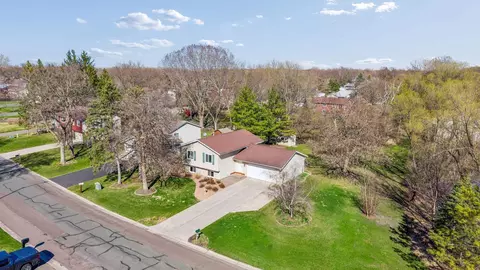 4320 Greenhaven Ct, Vadnais Heights, MN 55127