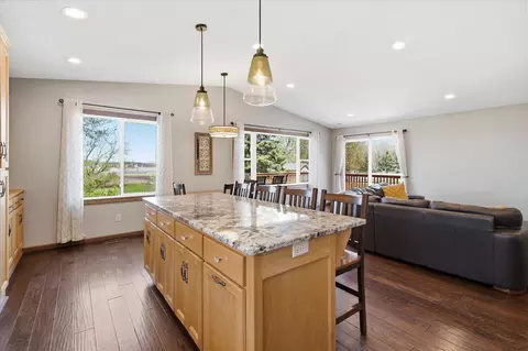 Kitchen - 19620 Jackie Ln, Rogers, MN 55374 photo 7 of 8