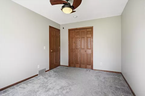 Bedroom - 19620 Jackie Ln, Rogers, MN 55374 photo 4 of 6