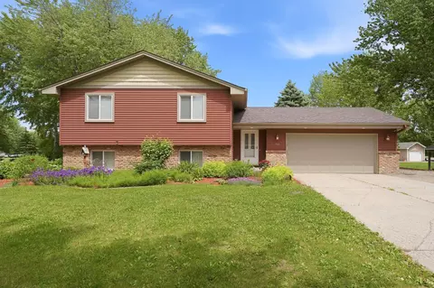 19620 Jackie Ln, Rogers, MN 55374
