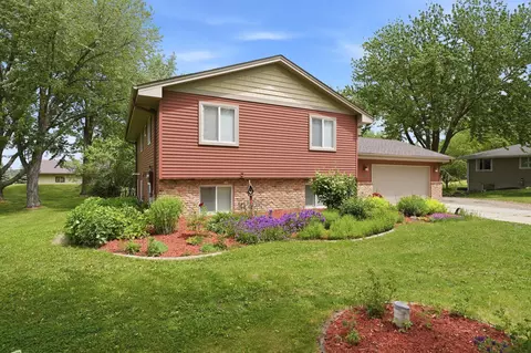 19620 Jackie Ln, Rogers, MN 55374 photo 2