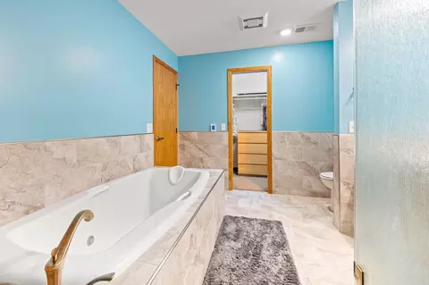Bath - 18986 Csah 14, Darwin, MN 55324 photo 1 of 3