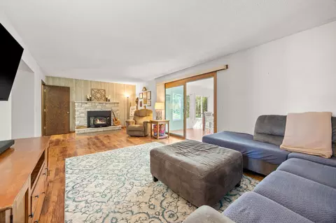 Living - 18986 Csah 14, Darwin, MN 55324 photo 3 of 4