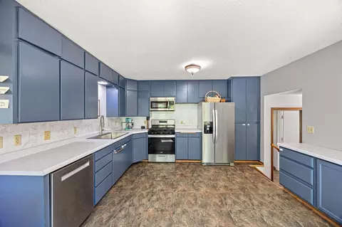 Kitchen - 18986 Csah 14, Darwin, MN 55324 photo 1 of 3