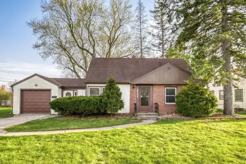 2108 Lacrosse Ave, Saint Paul, MN 55119