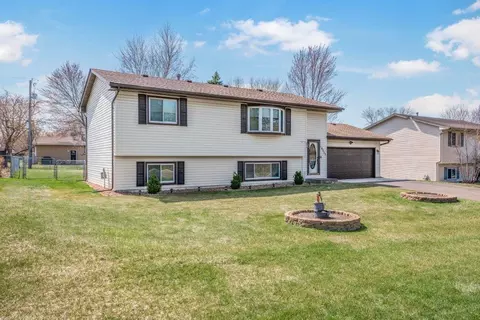 10253 101st Ave N, Maple Grove, MN 55369