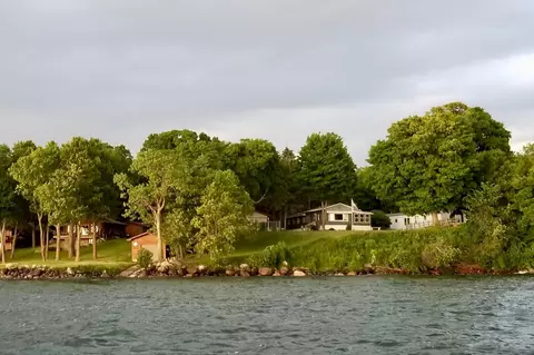 46315 Lucretia Ln, Isle, MN 56342