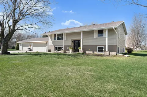 14303 345th Ave, Waseca, MN 56093