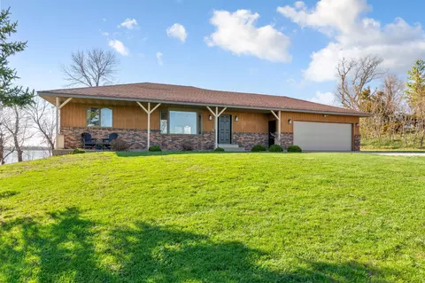 42293 Elysian Lake Rd, Janesville, MN 56048