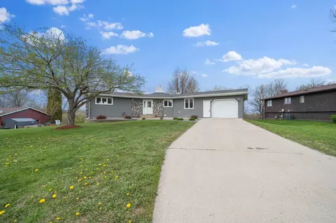 1840 2nd St S, Sauk Centre, MN 56378