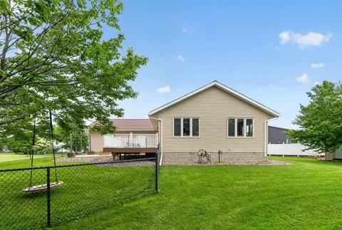 Exterior - 100 Capelle St, Spring Valley, MN 55975 photo 12 of 14
