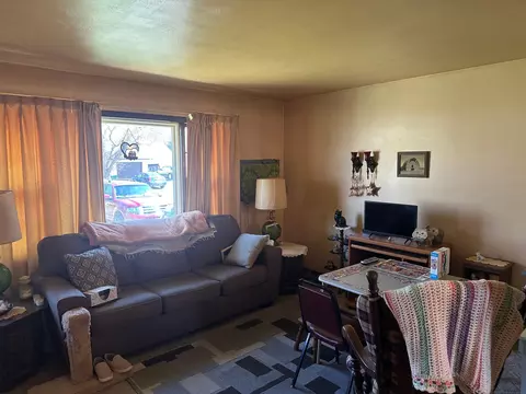 406 Williams St, Marshall, MN 56258 photo 2