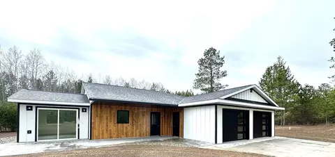 24776 Destination Dr, Nevis, MN 56467