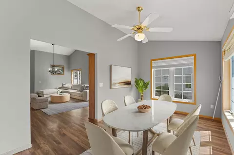 5208 Deerfield Ln SE, Prior Lake, MN 55372