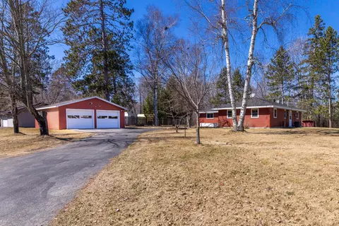 32132 Gunn Park Dr, Grand Rapids, MN 55744