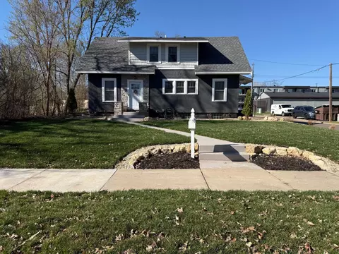 313 Rice St, Anoka, MN 55303