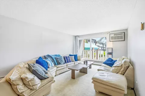 1601 N Innsbruck Dr #102NE, Fridley, MN 55432