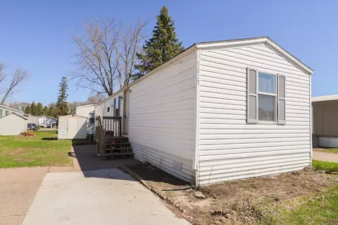 3813 Patriot Ln, Circle Pines, MN 55014