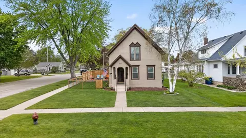 601 N High St, Lake City, MN 55041