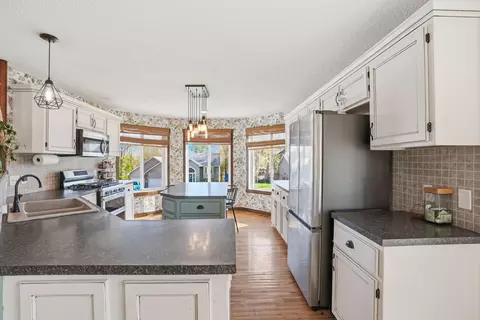 104 Mills Woods Trl, Buffalo, MN 55313