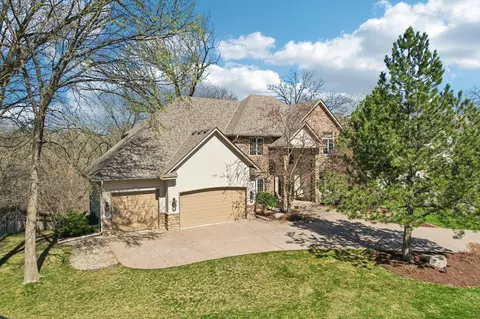 3489 Wolfberry Ct, Eagan, MN 55123