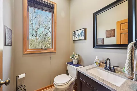 Bath - 3489 Wolfberry Ct, Eagan, MN 55123 photo 1 of 7