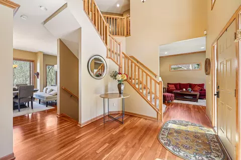 Entry Way - 3489 Wolfberry Ct, Eagan, MN 55123 photo 2 of 5