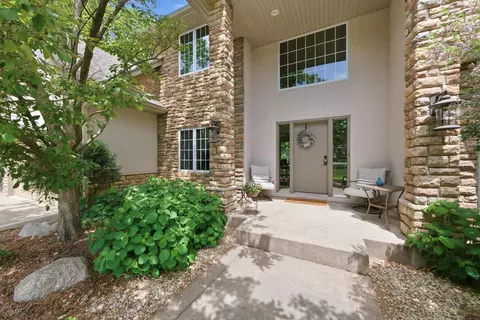 Exterior - 3489 Wolfberry Ct, Eagan, MN 55123 photo 11 of 12