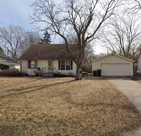 6024 Aldrich Ave N, Brooklyn Center, MN 55430